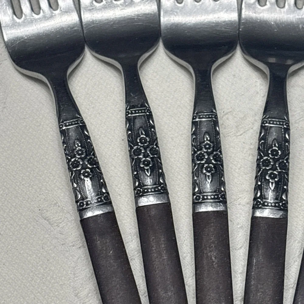 Oneida Northland Napa Valley Dinner Forks 7 1/2